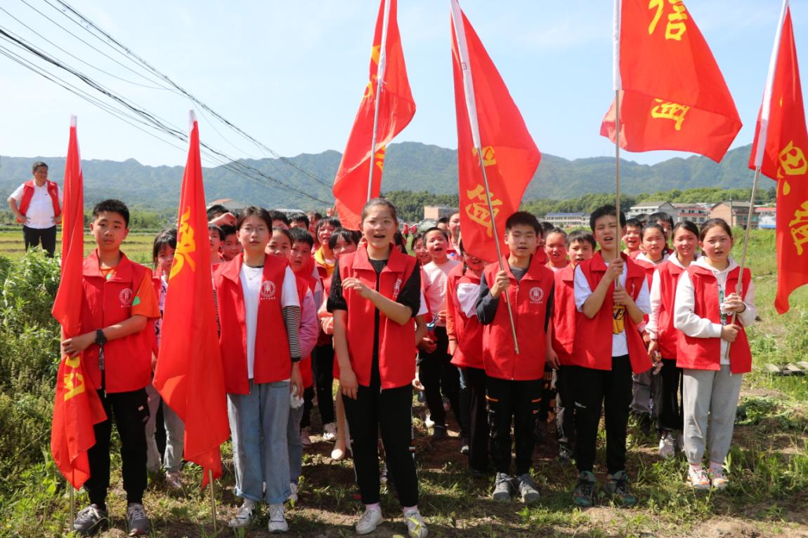 05.06  巷子花开，共育未来——巷子口镇“五一”劳动实践活动-2.png